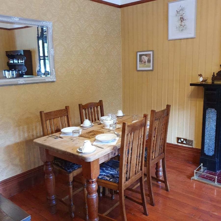 بيتوَس واي كود Dolgethin Guest House المظهر الخارجي الصورة